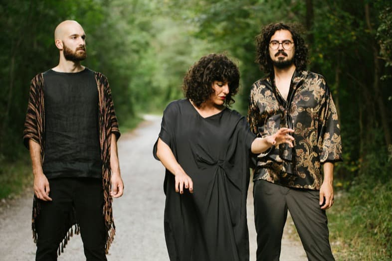 Golnar & Mahan Trio Vaak East